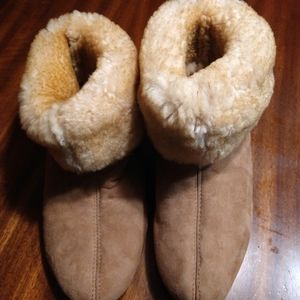 Overland Genuine Sheepskin Company W10/M8